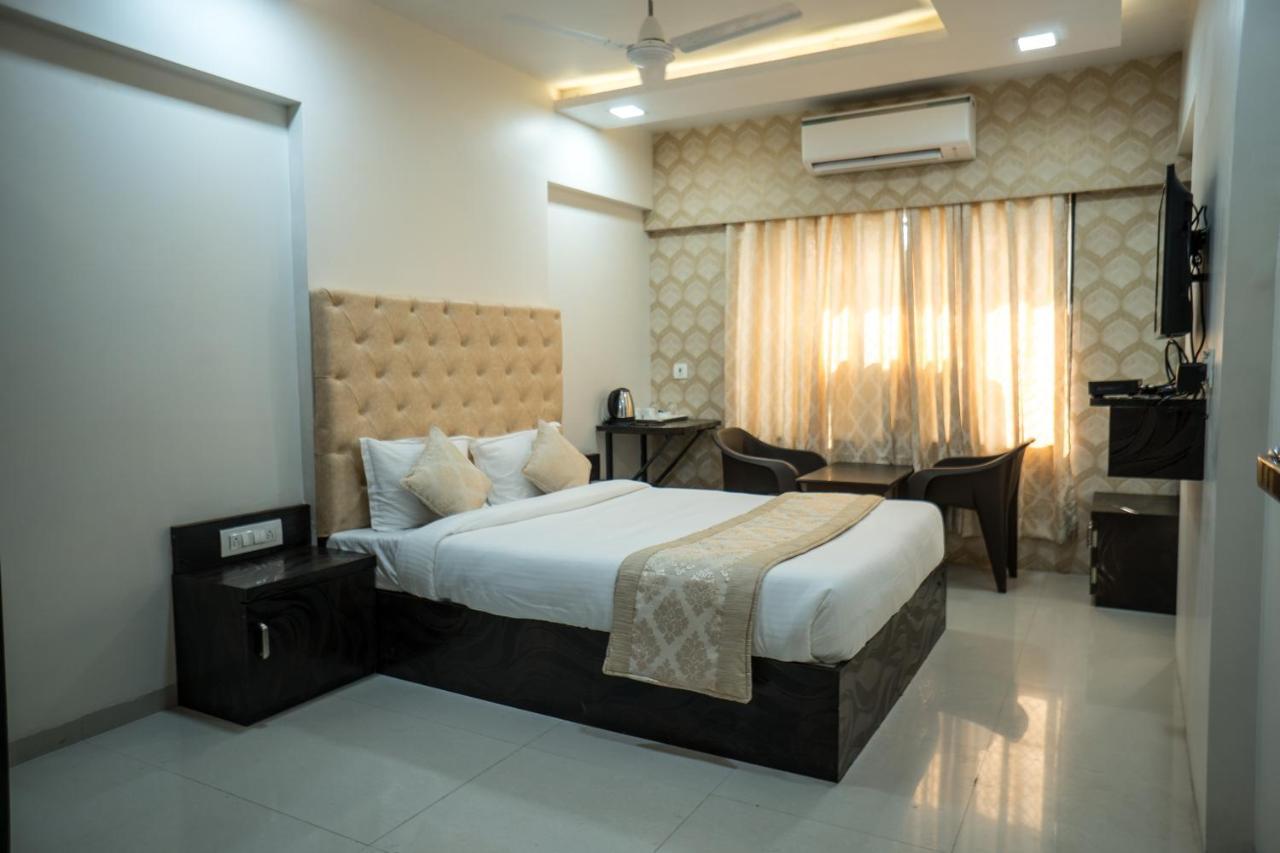 Hotel Dhavalgiri Thane Exterior photo