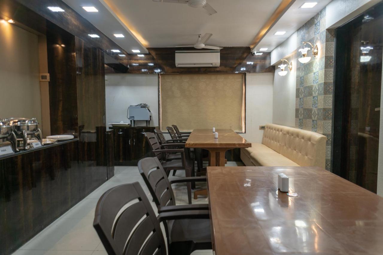 Hotel Dhavalgiri Thane Exterior photo